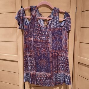 Super cute Daytrip Open-shoulder floral top Size Large